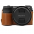 MegaGear Suni Deri Yarım Kamera Kılıf Sony Alpha A6600 ile uyumlu (TEK DİP)