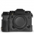 MegaGear Fujifilm X-T5 ile Uyumlu Hakiki Deri Yarım Fotoğraf Makinesi Kılıfı